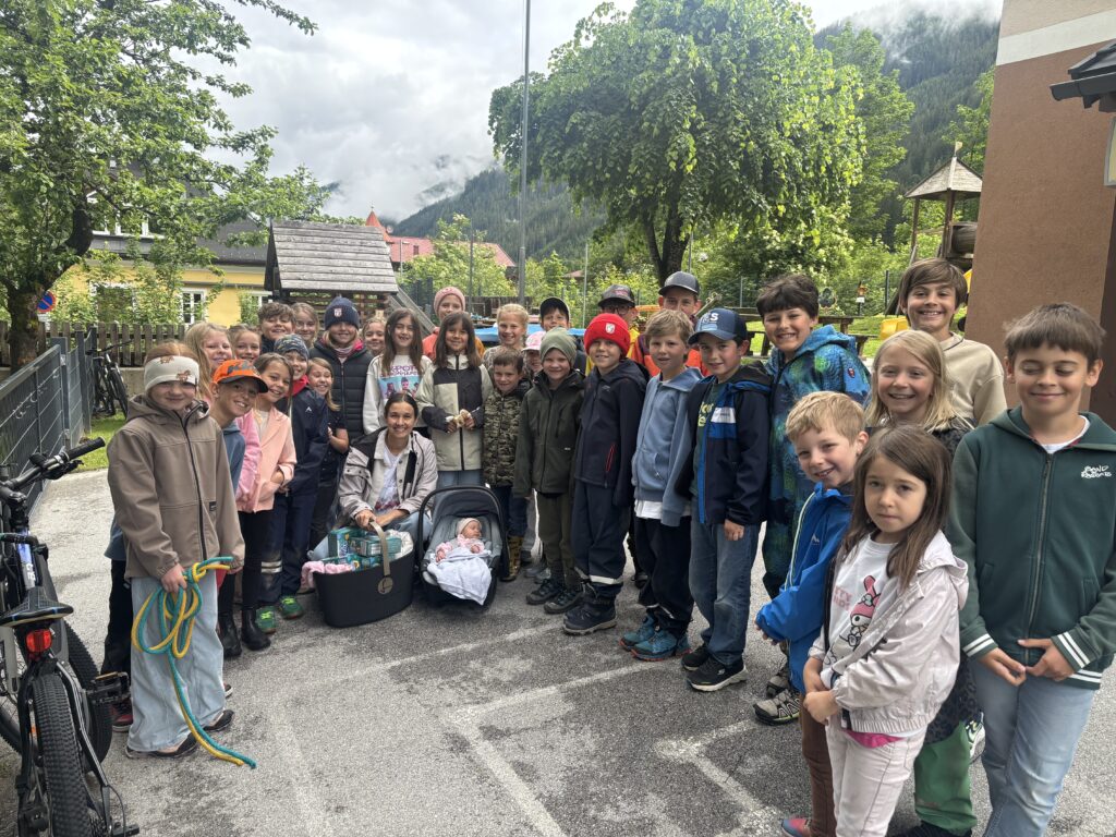 Besuch von Frau Eibl und ihrer Tochter Valentina