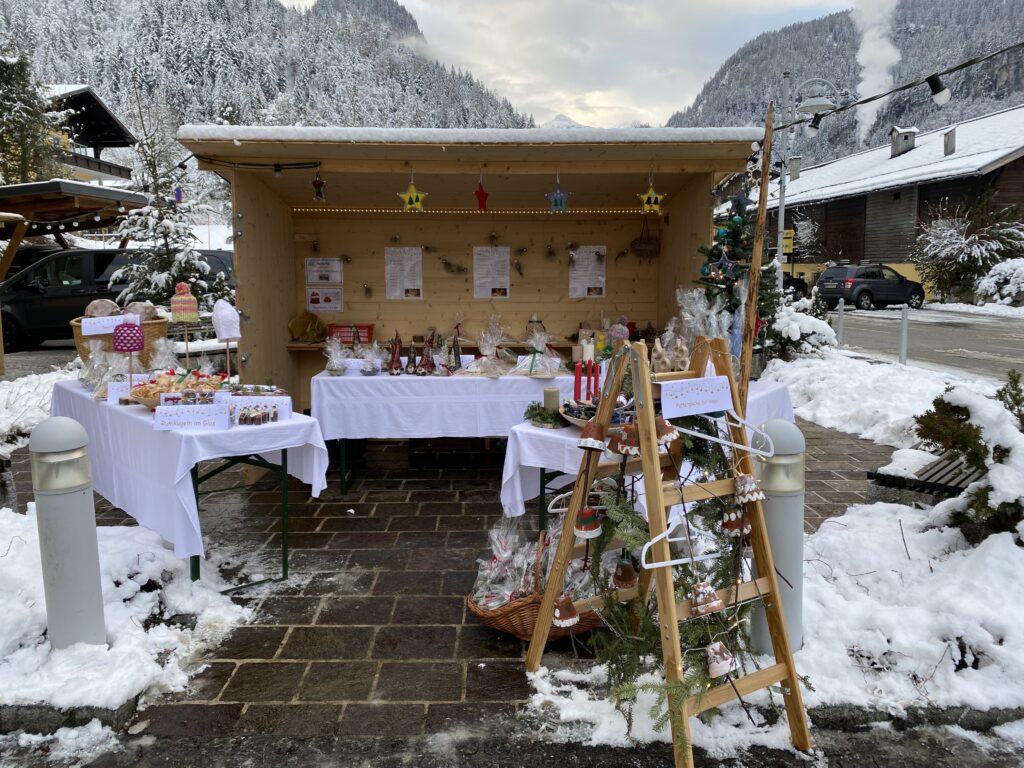 Adventsingen und Adventmarkt in Untertauern